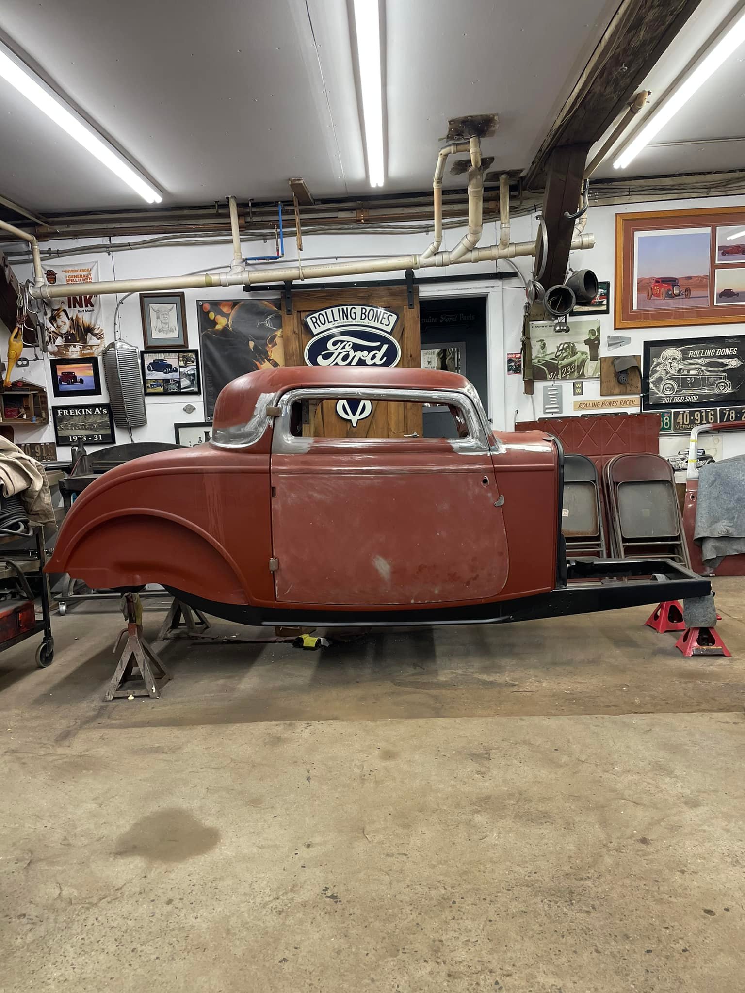 Taking a break on the chop to locate the 389 Pontiac!!