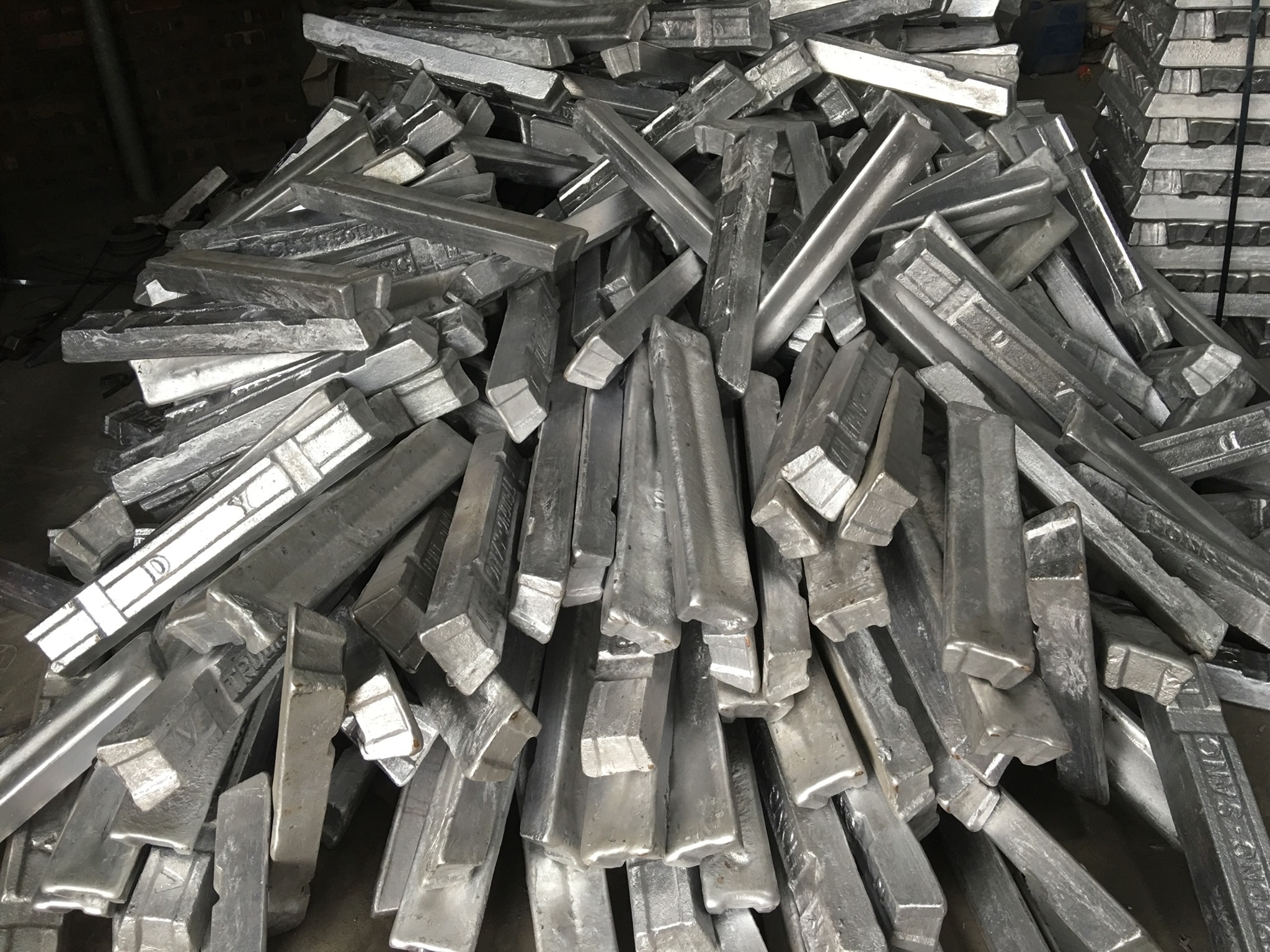 Remelted Aluminium ingots - Vietnam Origin | Facebook