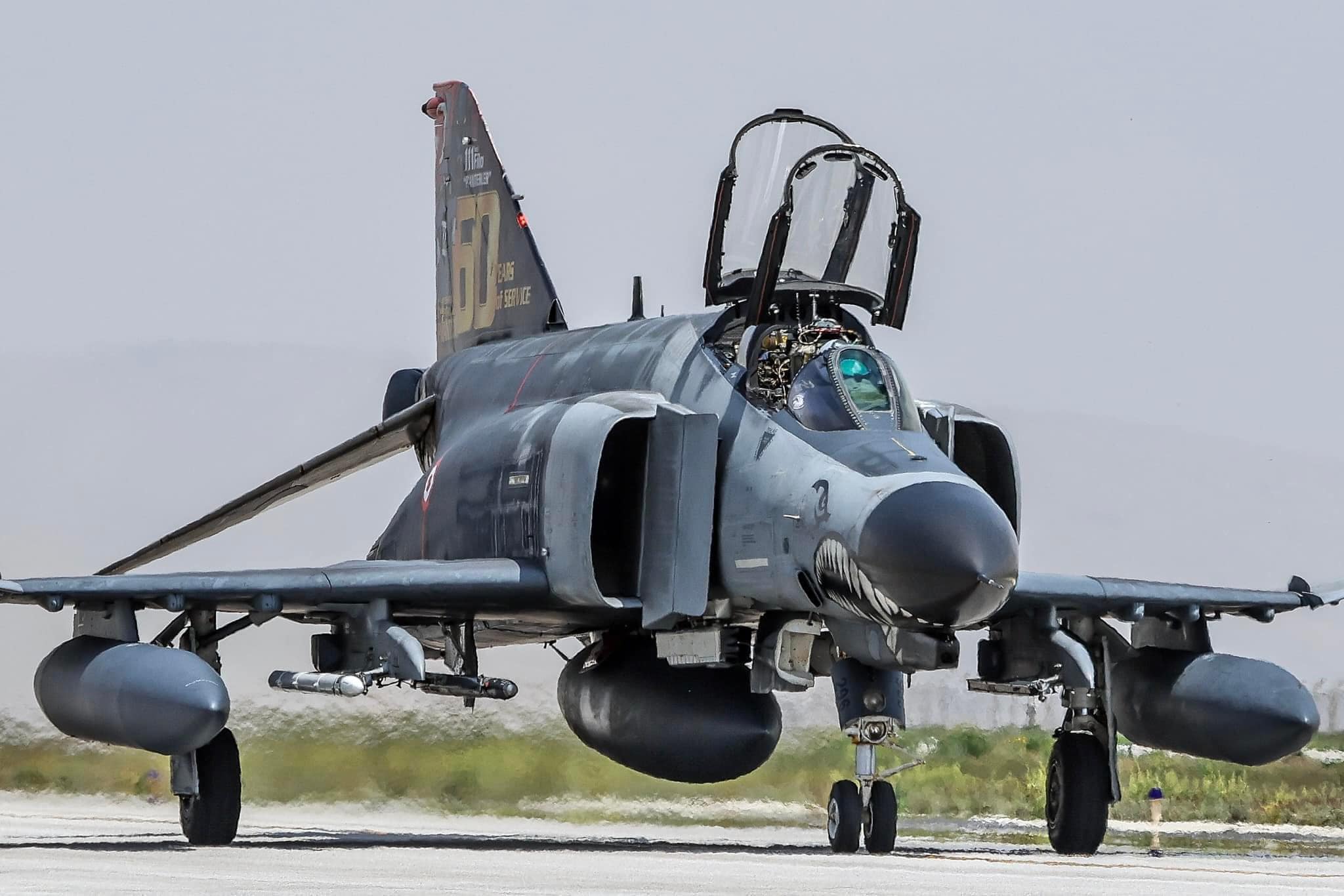 Phantom Photographer AIRCRAFT SHOOTING 撮 PHANTOM ❤️ 📸©️ by Mark Rourke Aviation Photography