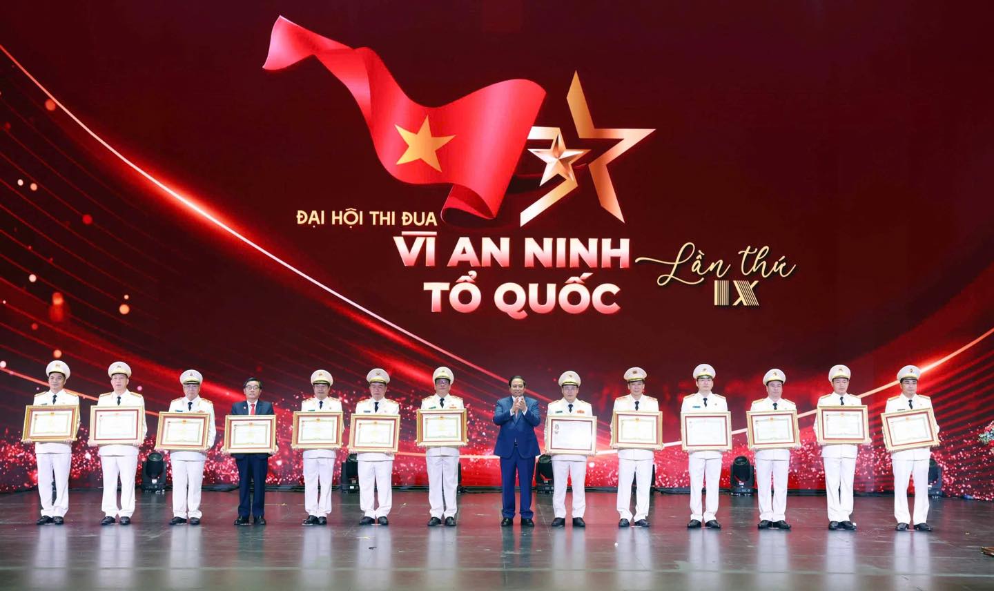 https://baohatinh.vn/infographic-gia-... - Báo và PTTH Hà Tĩnh | Facebook