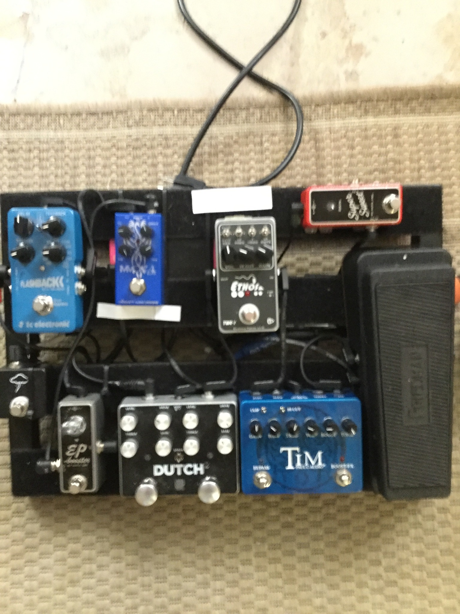 Any tips on mounting a pedal power plus 2 to a pedaltrain classic jr?