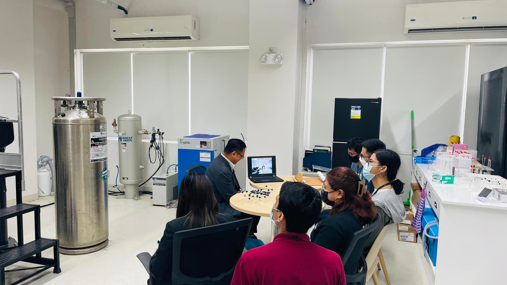 DLSU NMR Laboratory