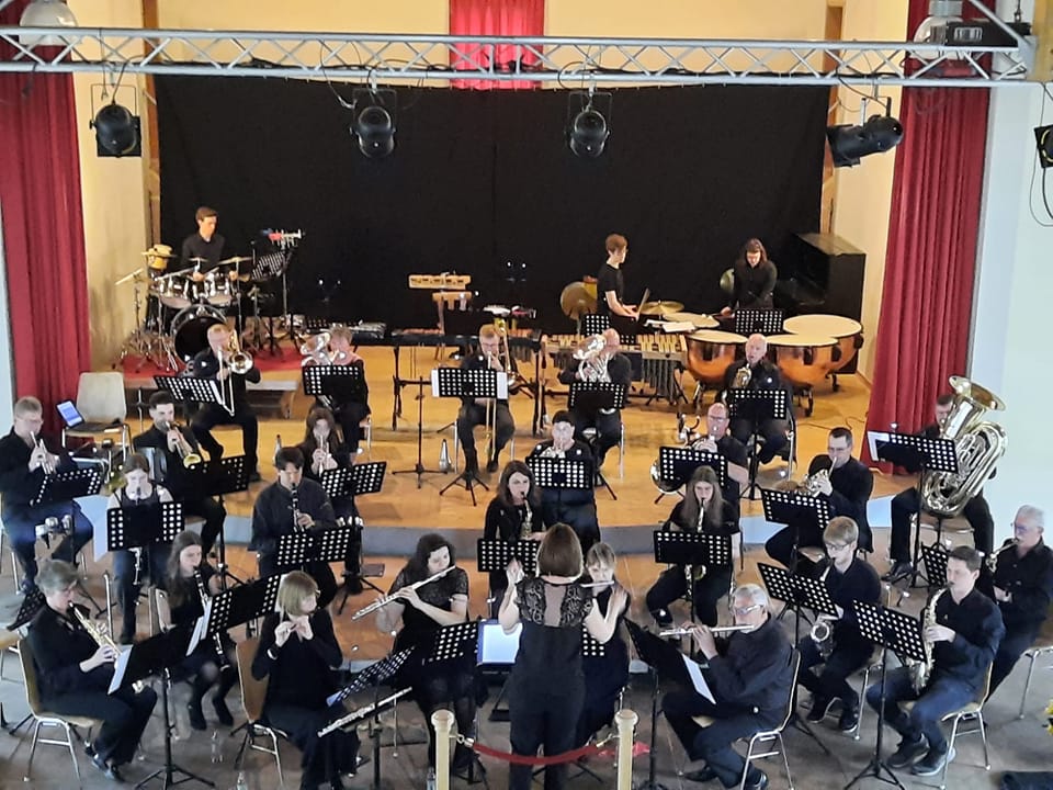 Popkoor Yes - MANNEN GEZOCHT! Popkoor YES is een gezellig koor in Eelde ...