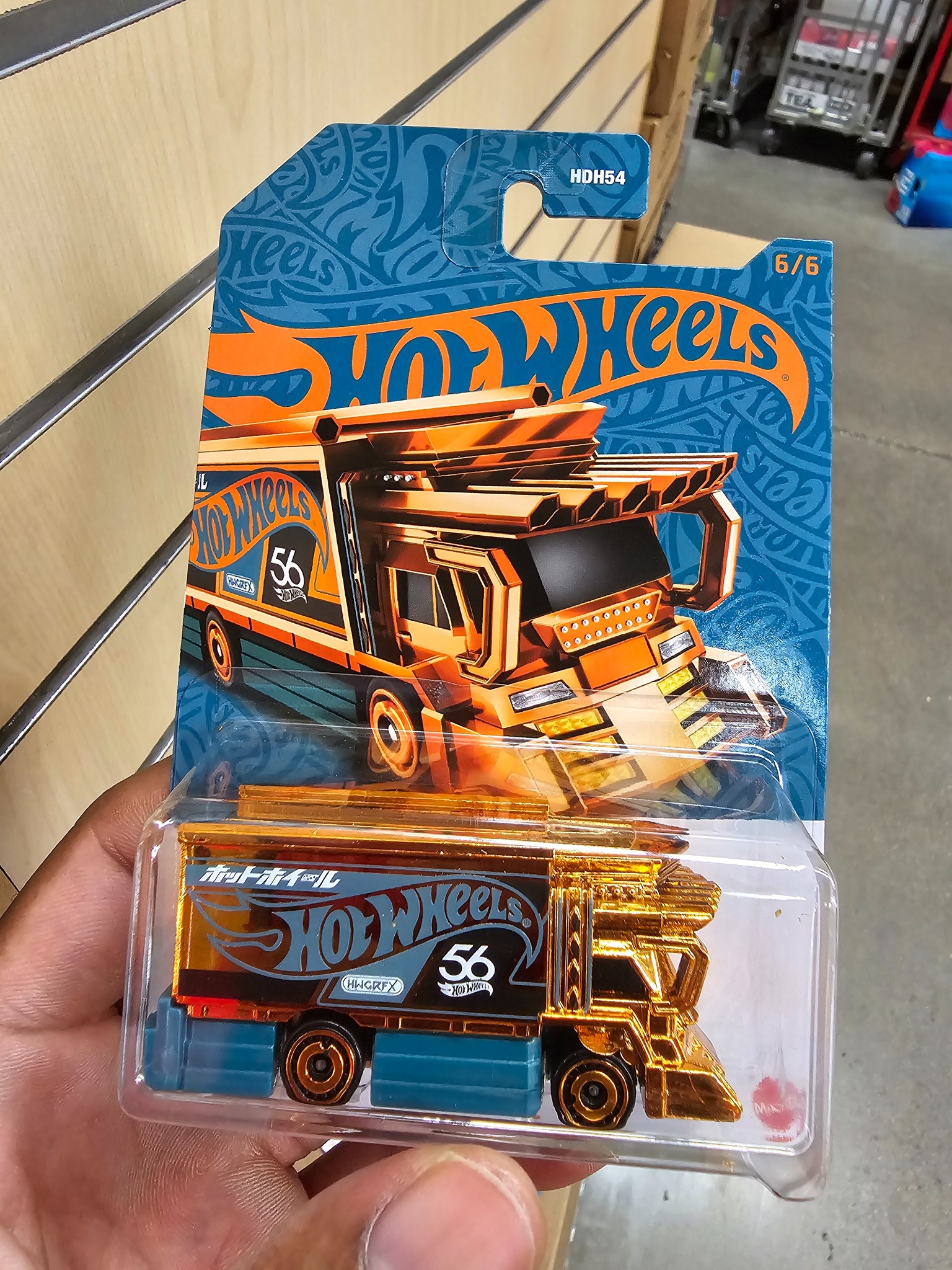 Dekotora truck design in Hot Wheels