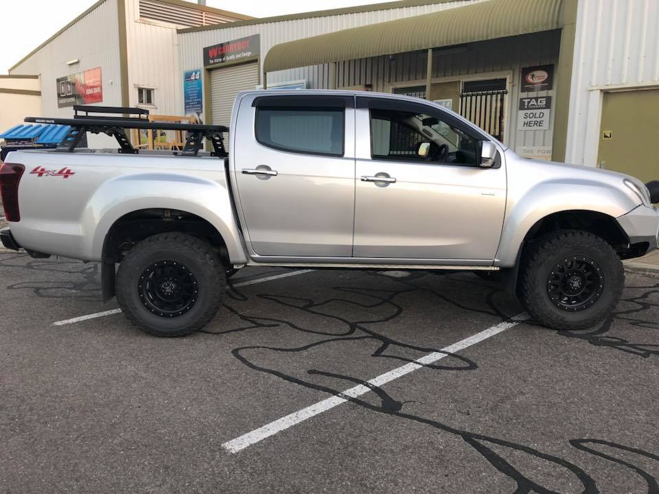 Adelaide 4x4 - New PSR Baja rack for the Dmax with a... | Facebook