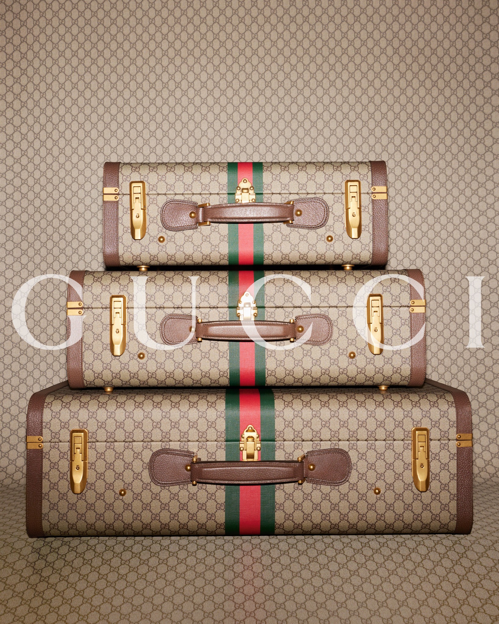 Vintage style luggage crafted in GG motif with leather trims, a