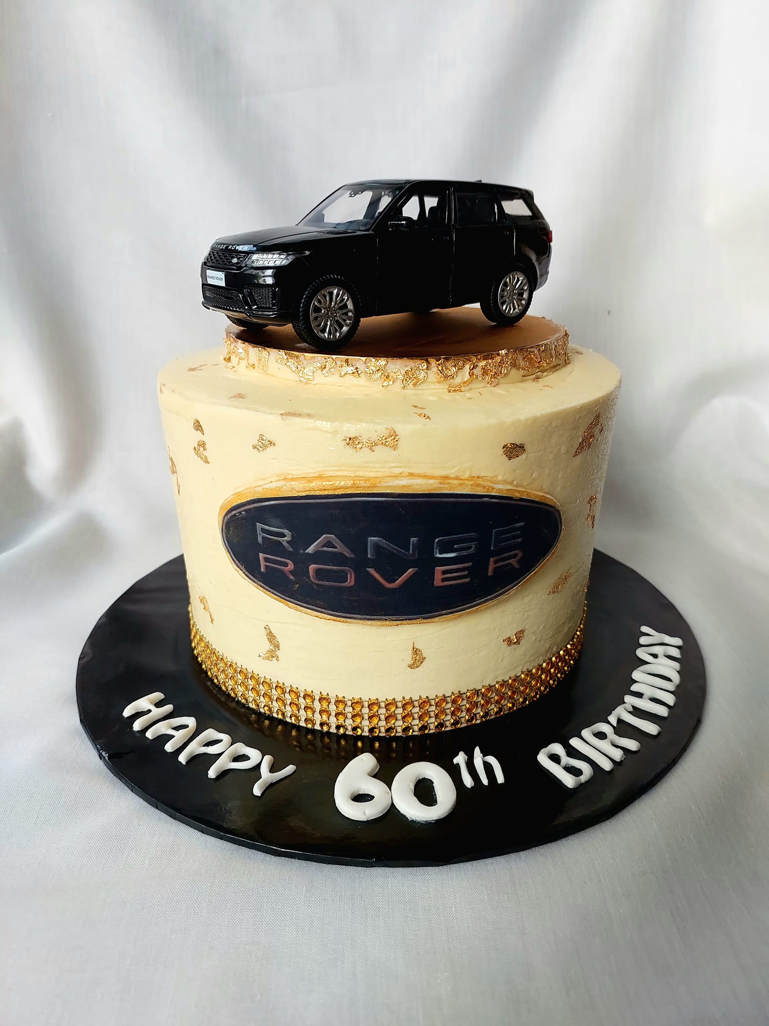 Range rover theme cake Its a butter... - RNR Homemade Cakes