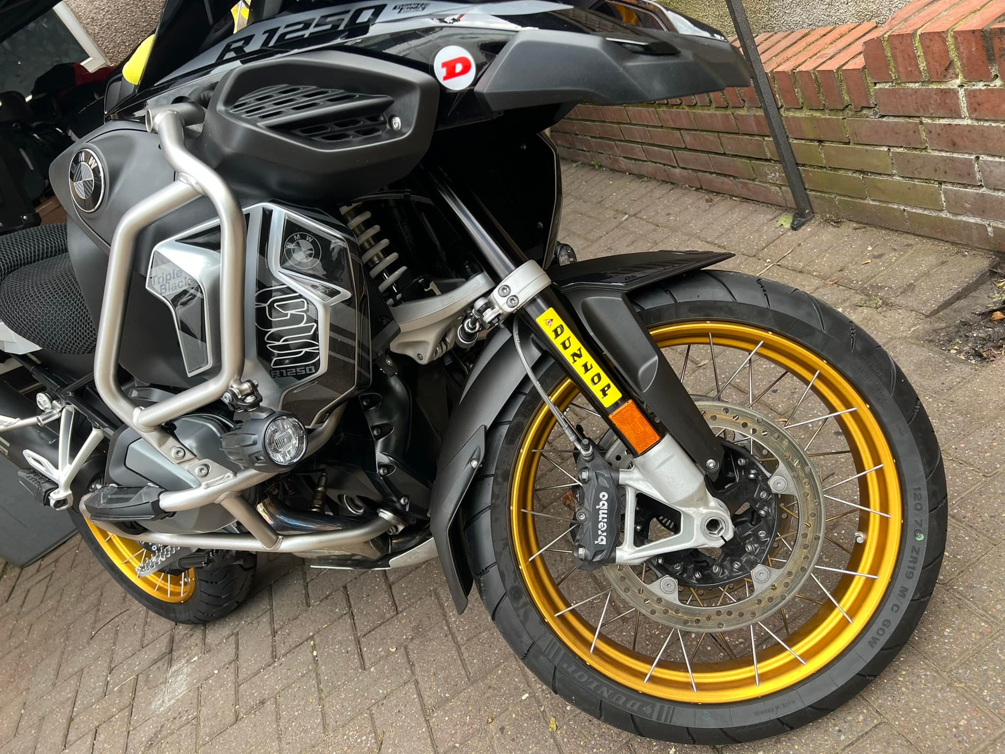 Bridgestone AX41 tire review for BMW R1300GS