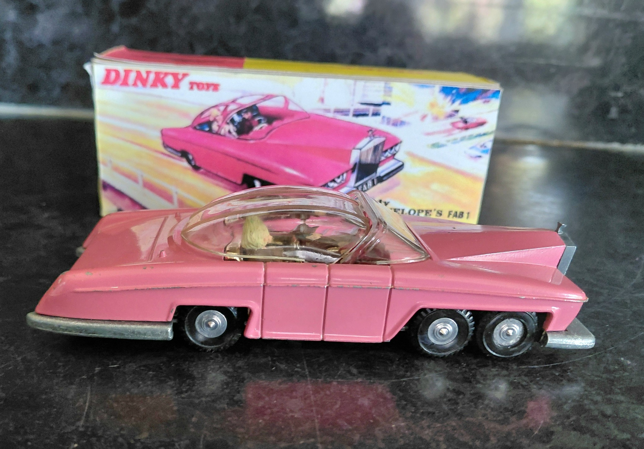 DINKY 100, Lady Penelope's FAB1 (Repro box)