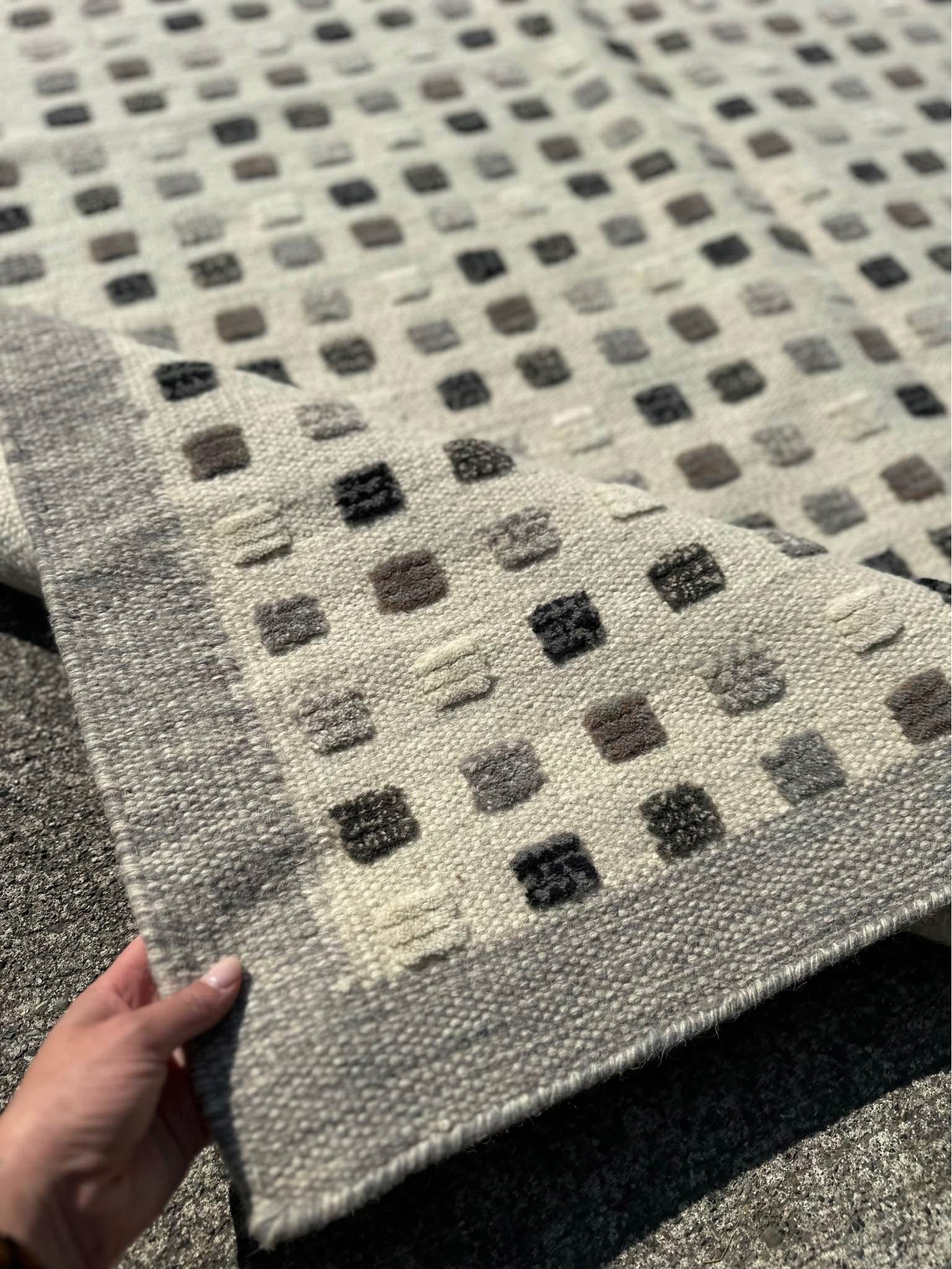 NEW wool area rug 🤍 - Area Rugs | Facebook Marketplace | Facebook