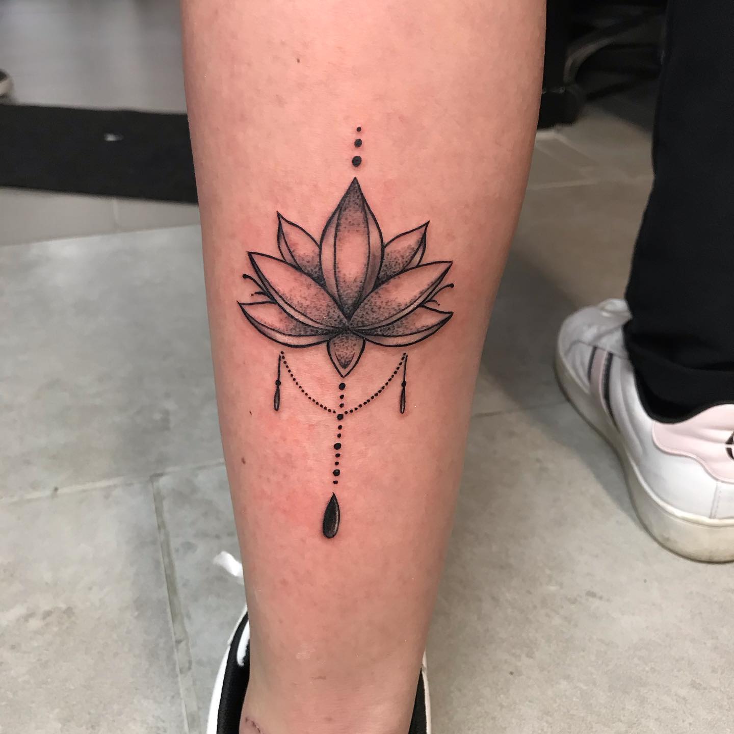 Petite Fleur De Lotus Tatouage