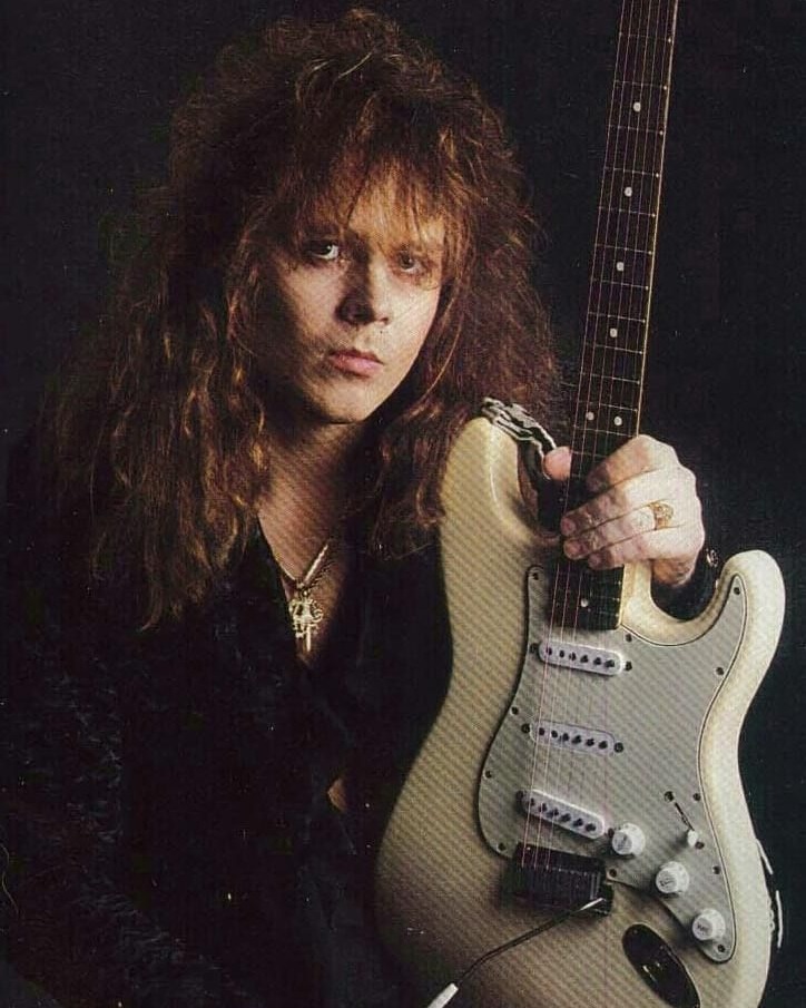 The Red Devil Yngwie Malmsteen @fender Custom Shop signature model 🔥