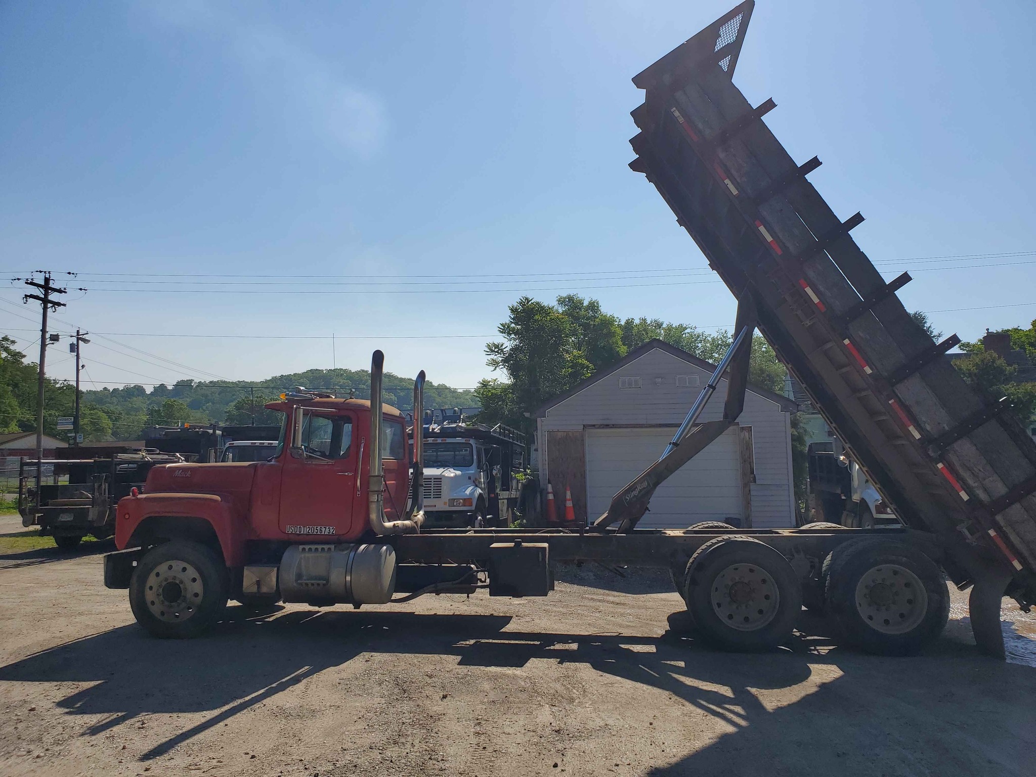 1986 Mack R model - Commercial Vehicles - Cincinnati | Facebook Marketplace