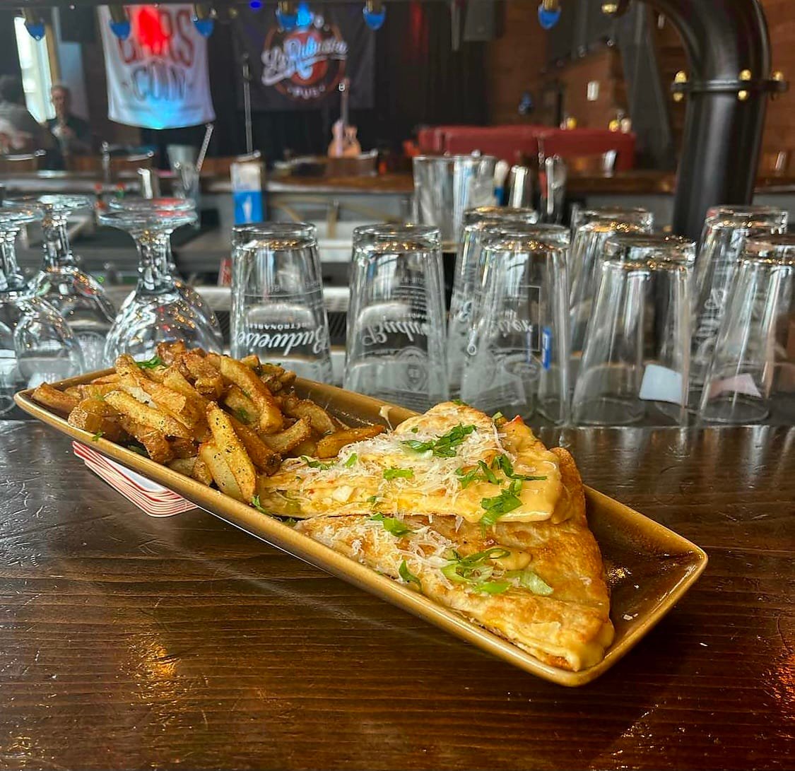 🤩👉Notre sandwich inspiré du jour :... - Resto pub le Rabaska | Facebook