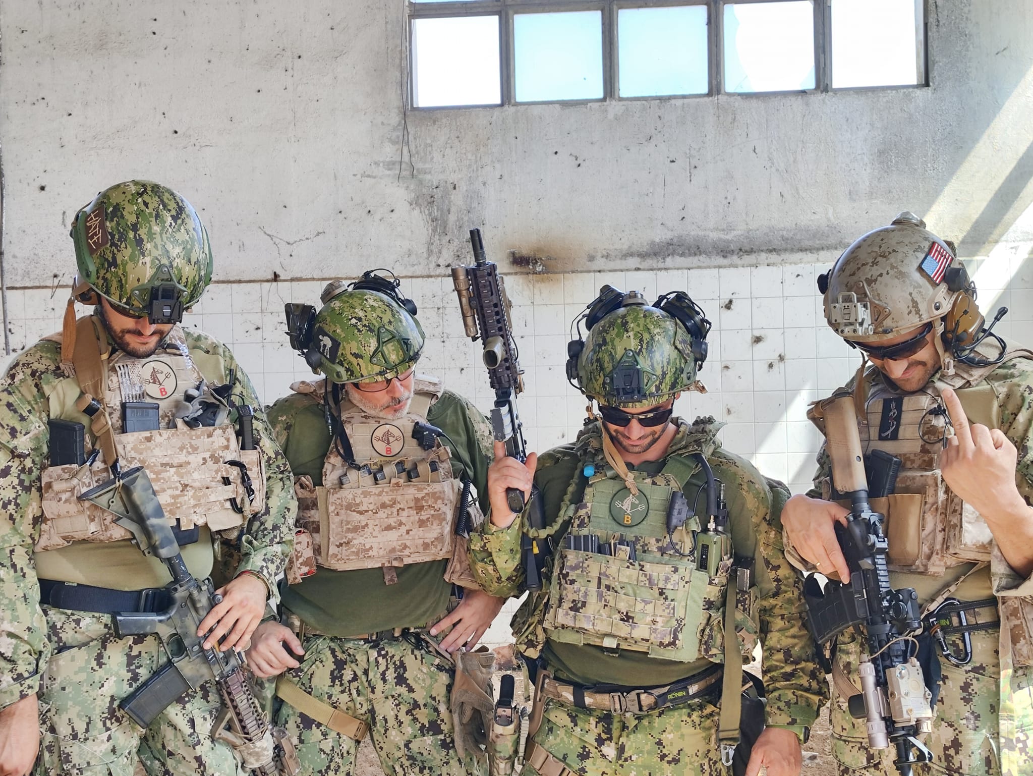 SEAL - z08, LBT 6094 coyote tan, Eagle Industries MMAC AOR1