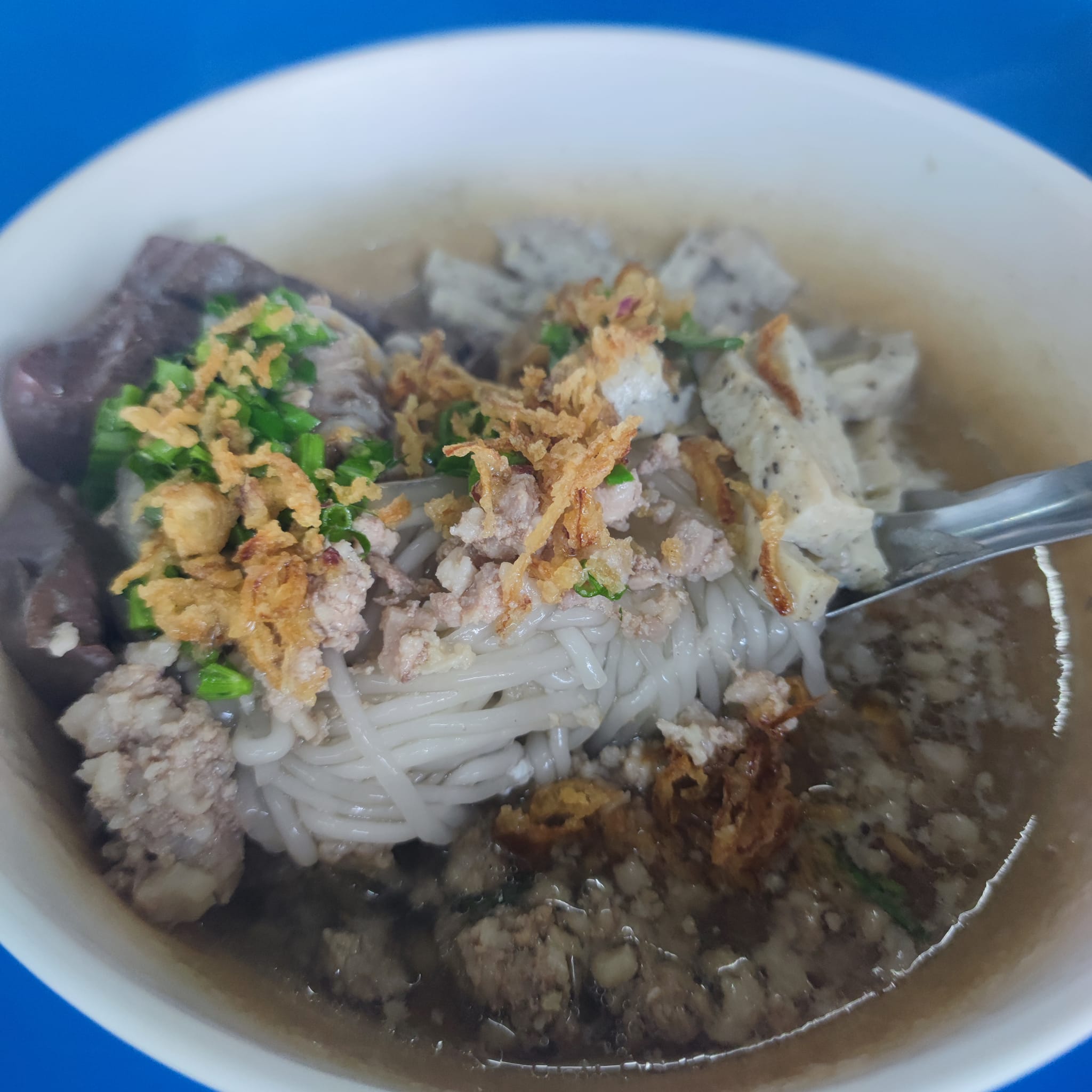 ปุ๊กกี้ชอบกิน - chob kin