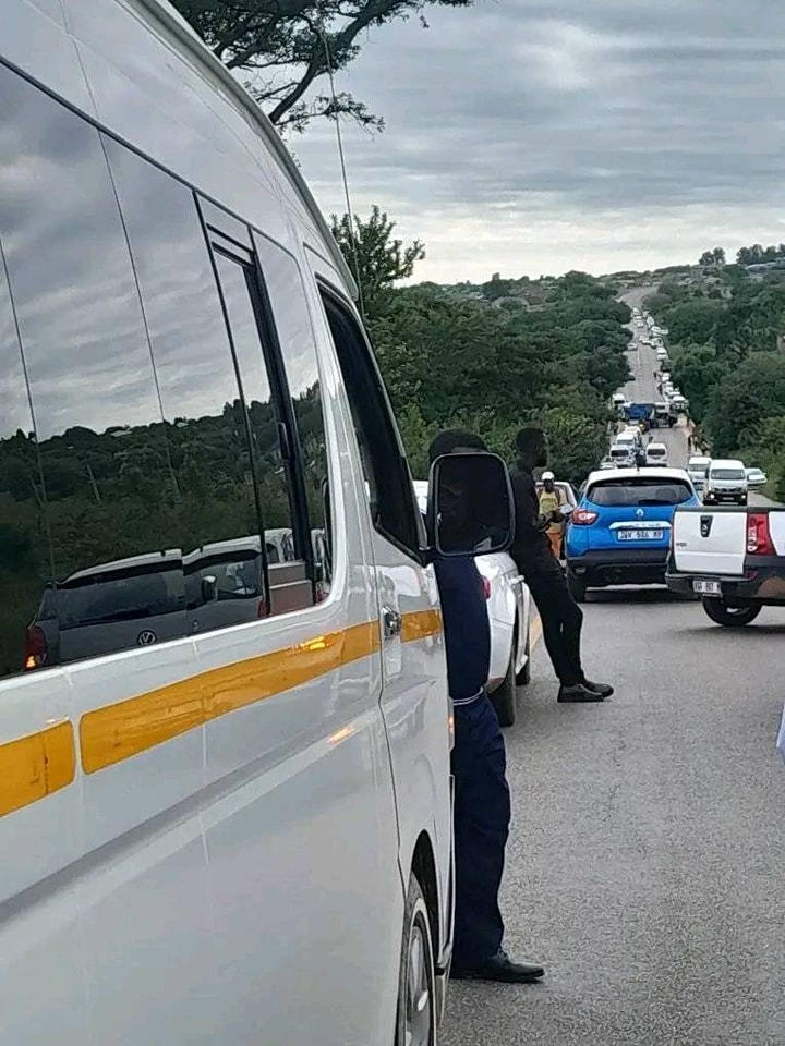 SA Trucker - The R40 road is closed at Casteel next to... | Facebook