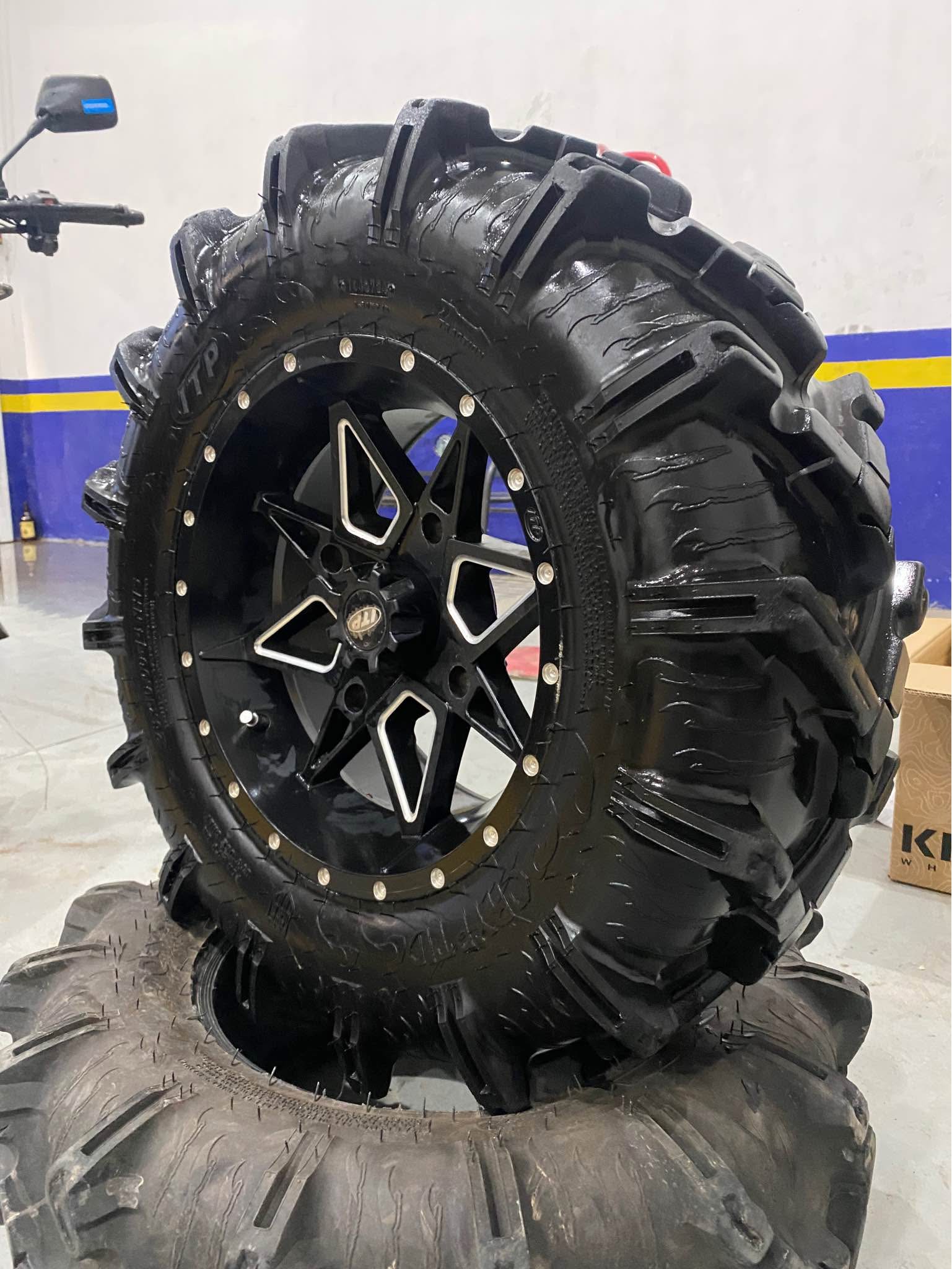 Rines y llantas para cuatrimoto - Car Wheels, Tires & Parts - Vicente ...