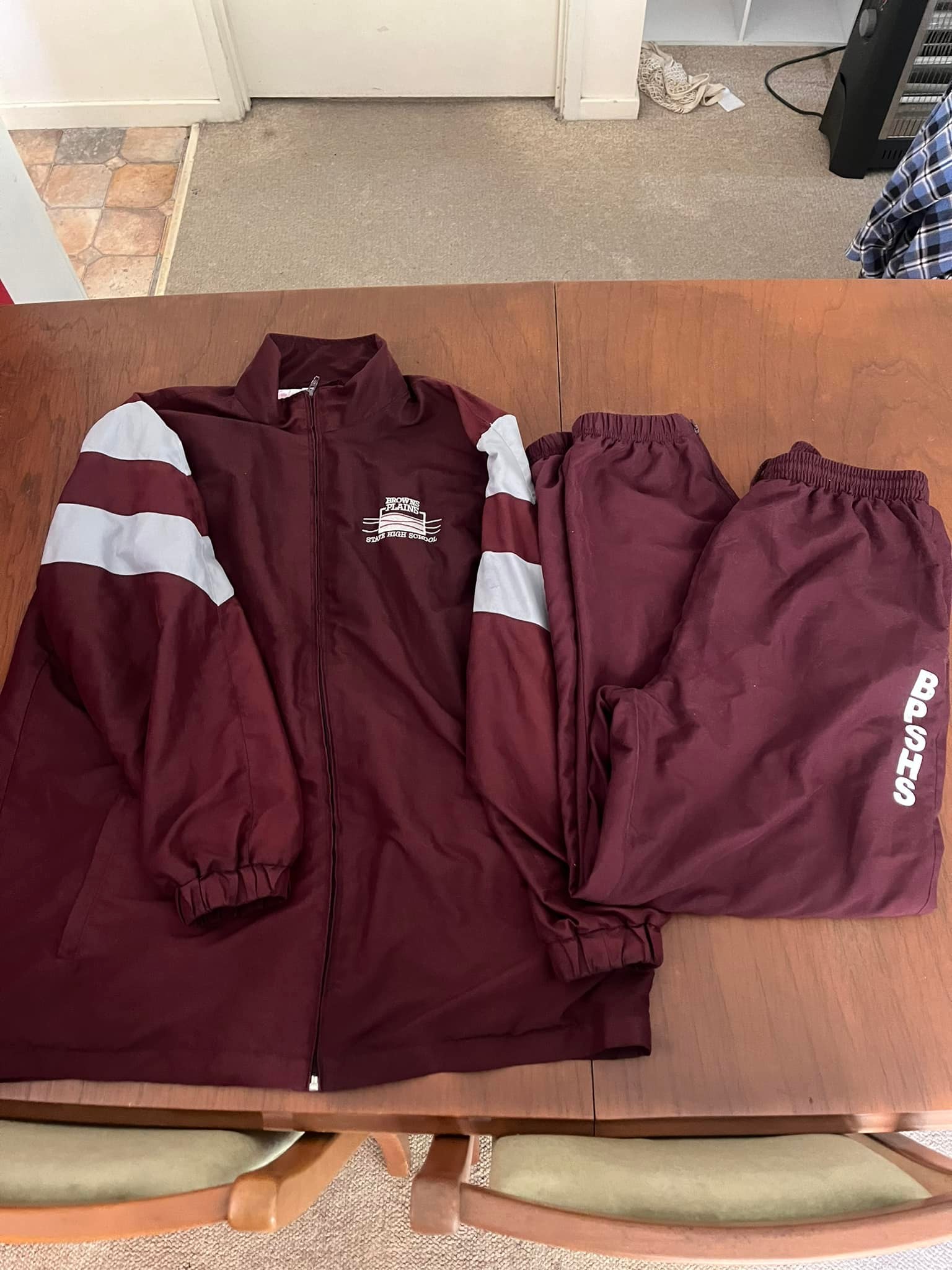 Hi all! Selling some items as my daughter has recently moved 