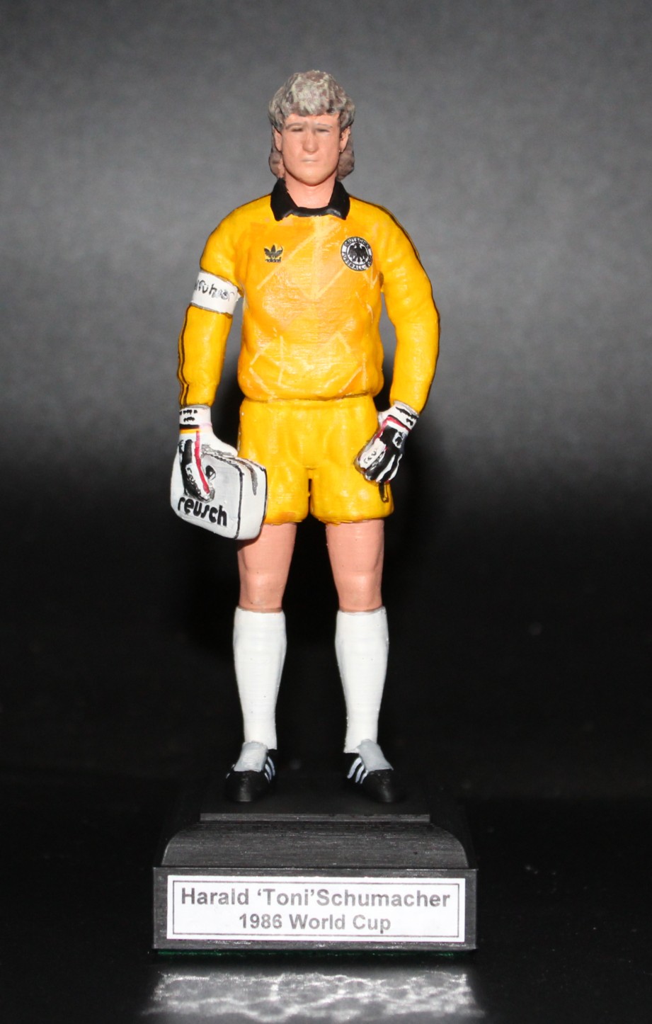 Happy birthday to former Germany 🇩🇪 goalkeeper, Harald
