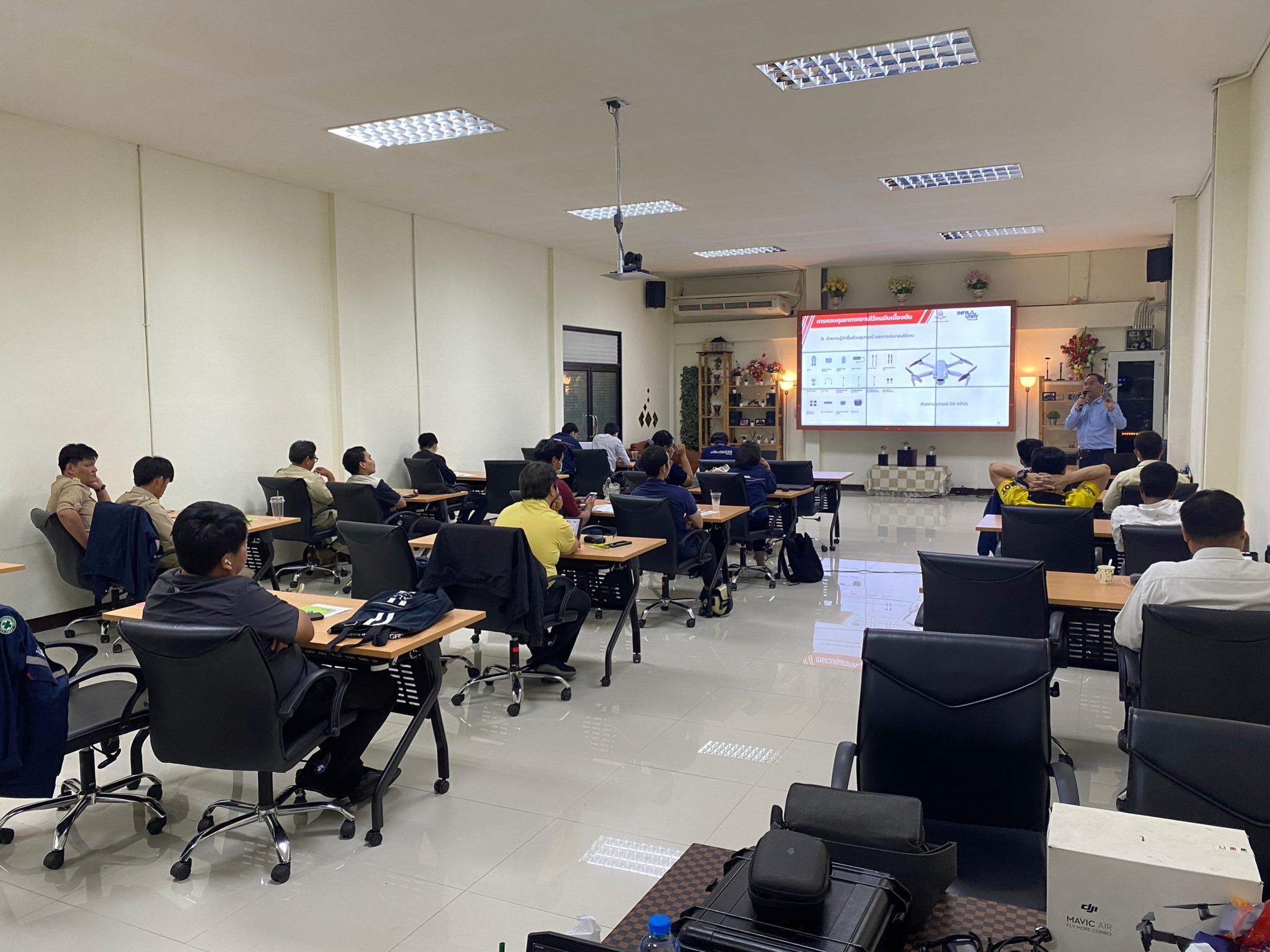 การจัดฝึกอบรมการใช้งานอากาศยานไร... - InfraPlus UAV Consulting | Facebook