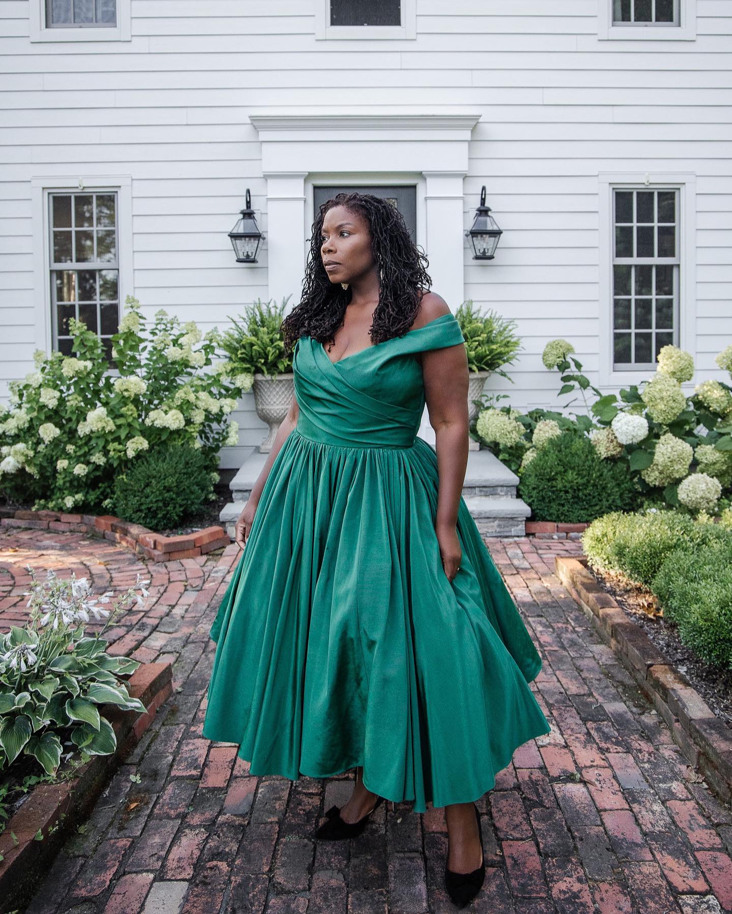 black halo green dress When someone knows you long enough, they stop asking and just know. Cher picked this for me without hesitation, and she was right, as usual. Nearly two decades in PD13