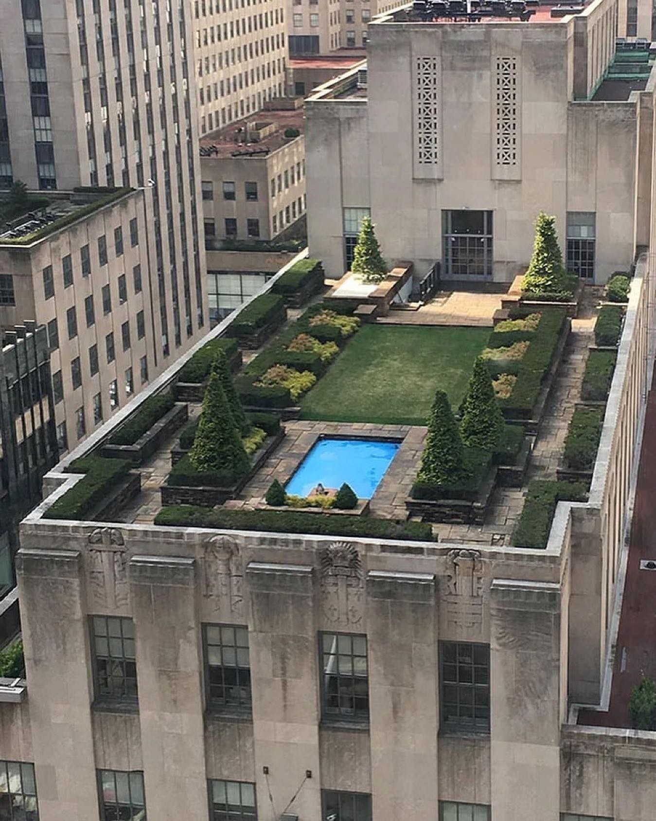 Rooftop of the Rockefeller Center, New... - Architecture Hub | Facebook