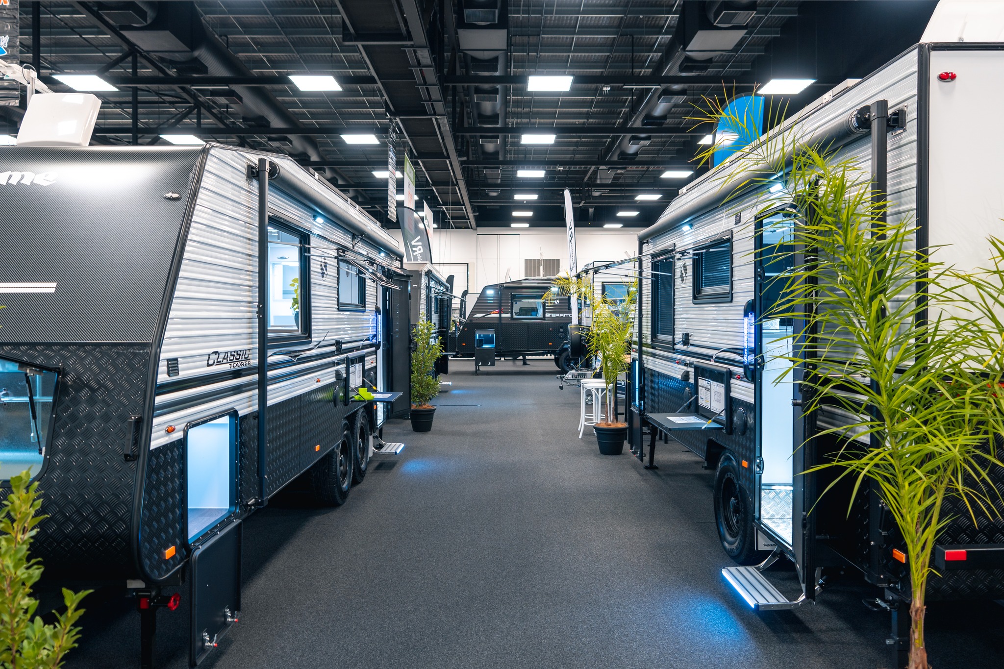 Adelaide RV - The calm before the storm 🌦 Check out how...