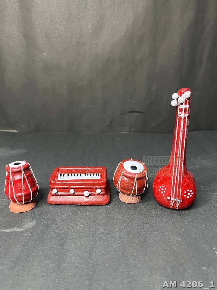 Ancient Madurai - This gorgeous miniature set of musical...