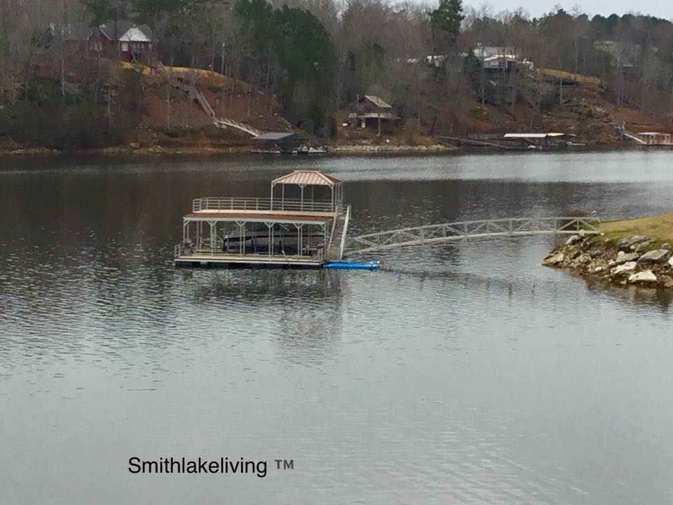 Look at the water level - Smith lake living