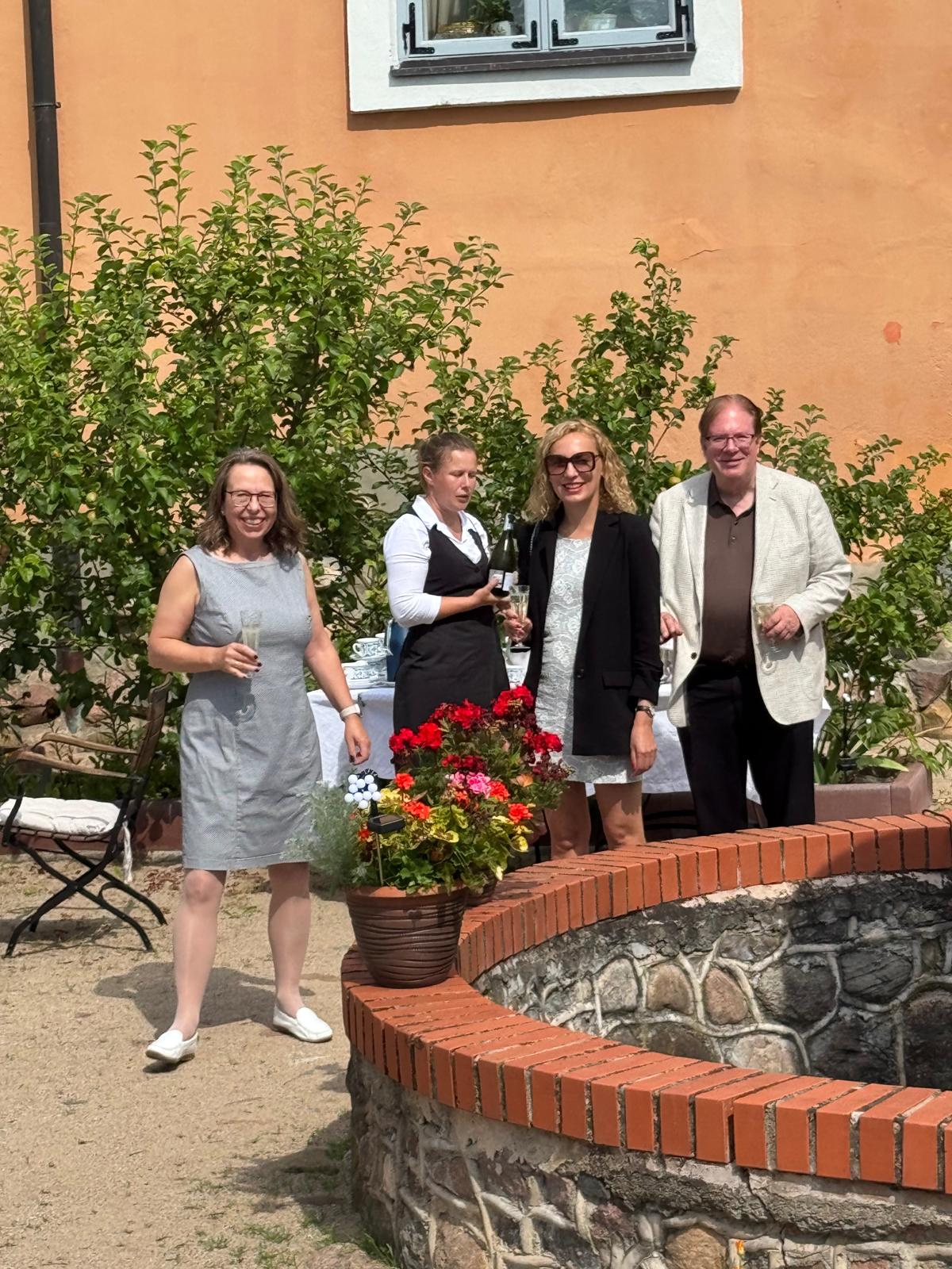 Riga International Rotary... - Riga International Rotary Club