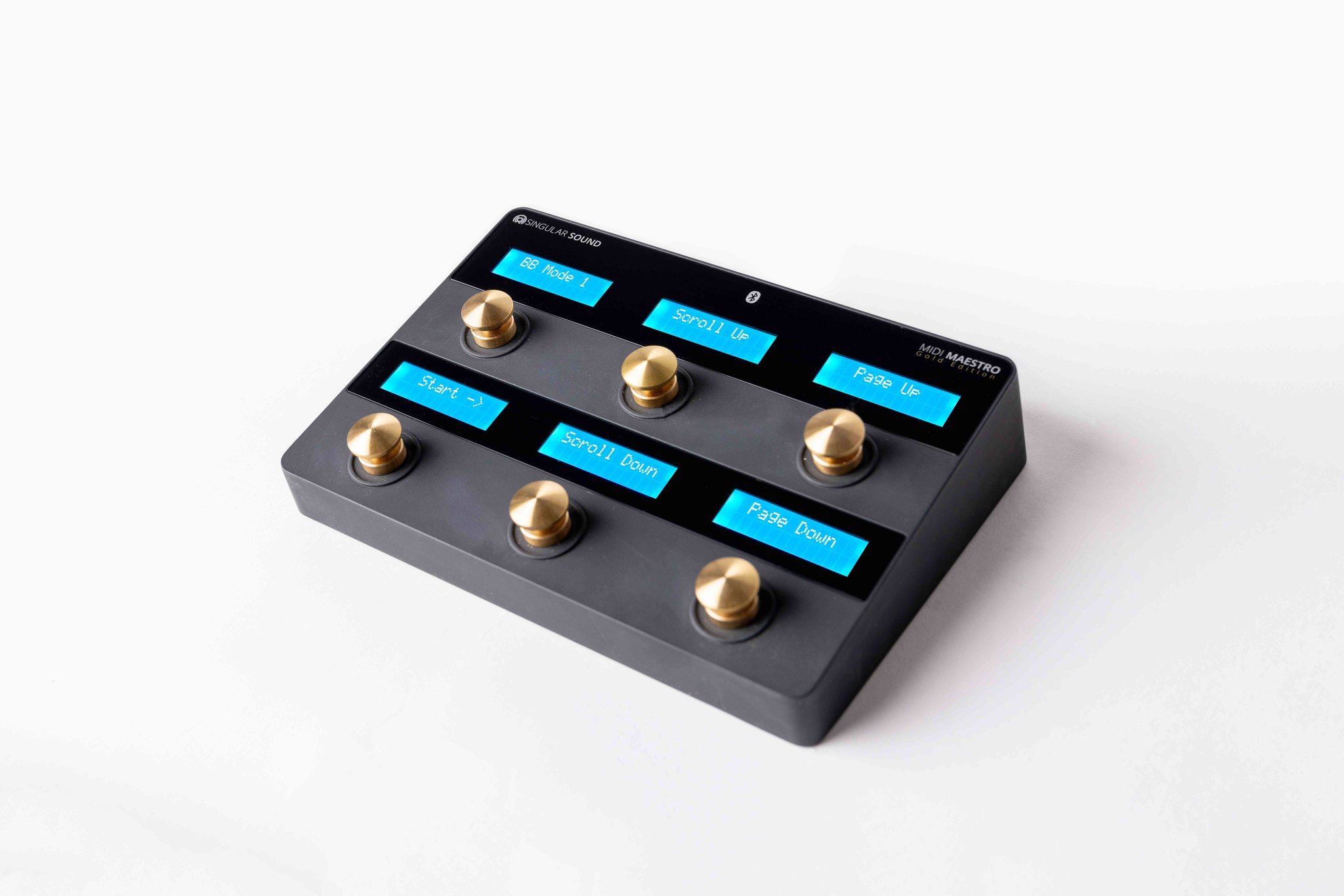 The MIDI Maestro Gold Edition is a compact and easy to use MIDI