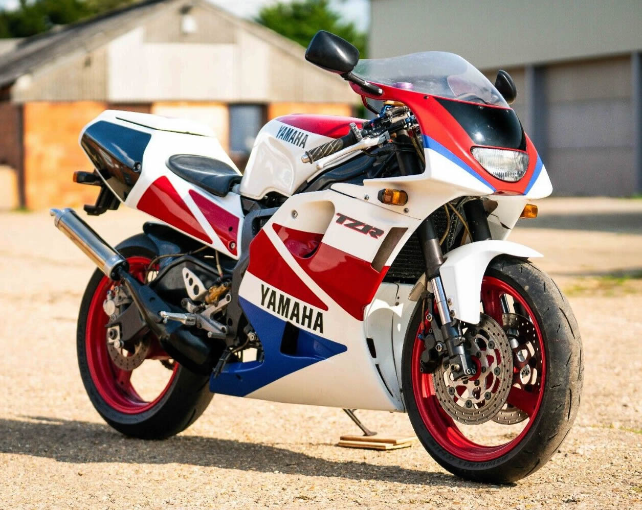 Ad - 1993 Yamaha TZR250 3XV SP. Best looking of the 90's 250's