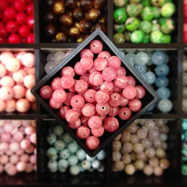 JUZUSUKE - #インカローズ 投入！ #juzusuke #gemstone #popupshop 
