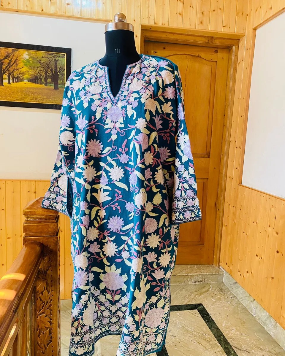 weaving.souls - Introducing the jali jama work Rafal wool...