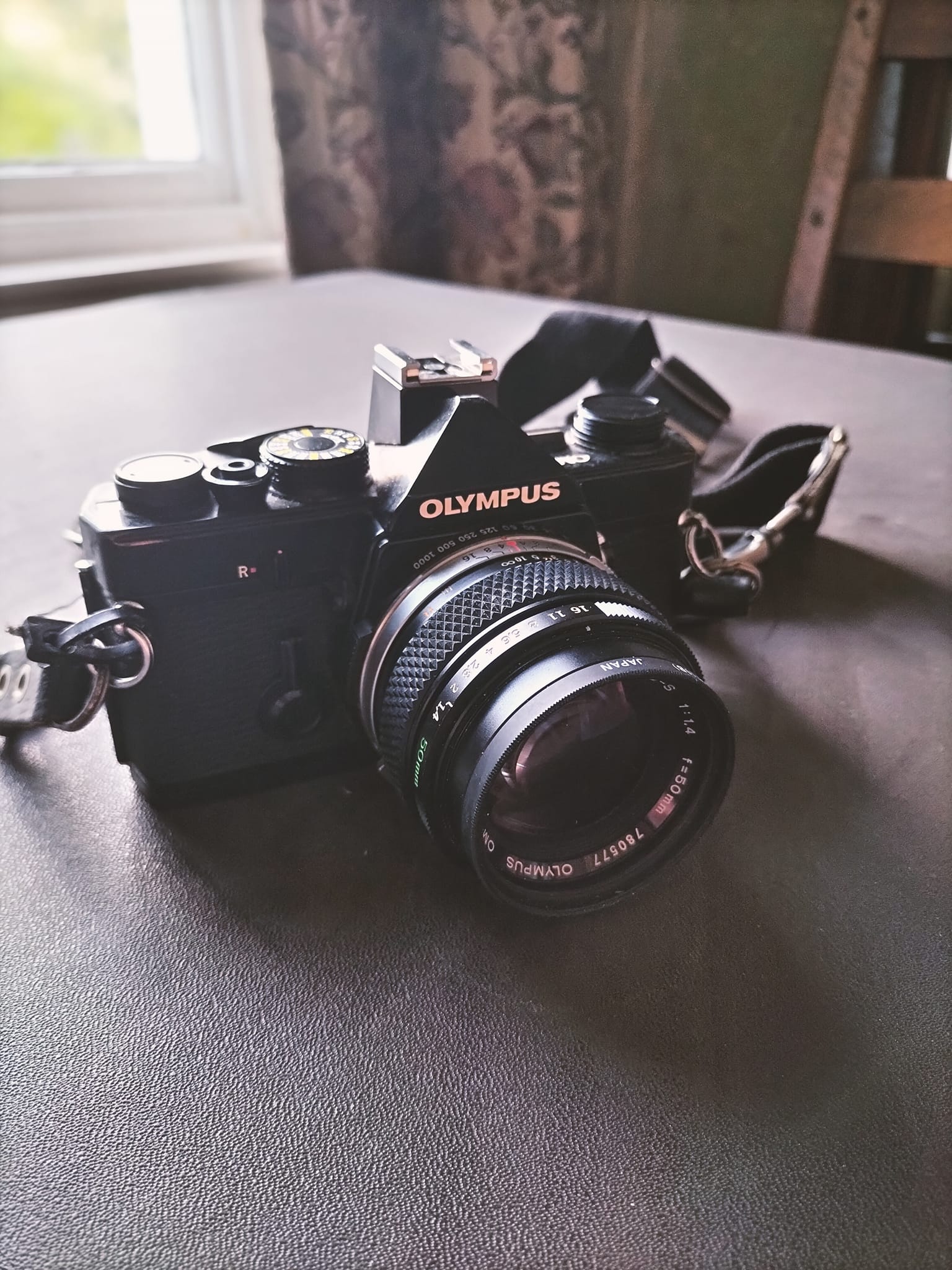 OLYMPUS OM-1 ブラック 35mm F2.8 85-250mm F5 Olympus 85-250mm f5