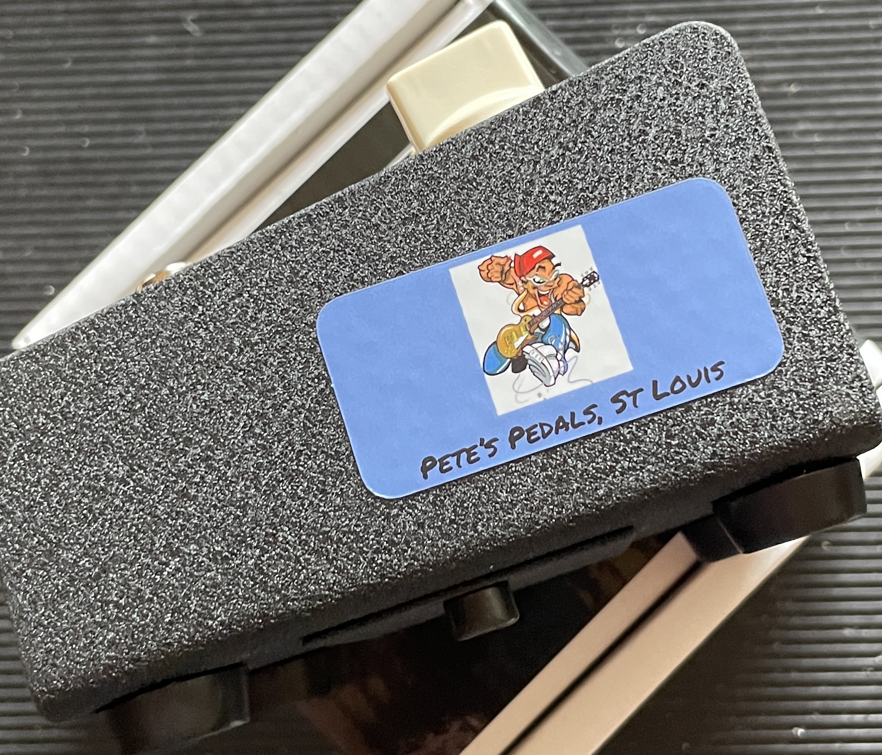 Mint condition Ikebe 40th anniversary white Proco Rat 2