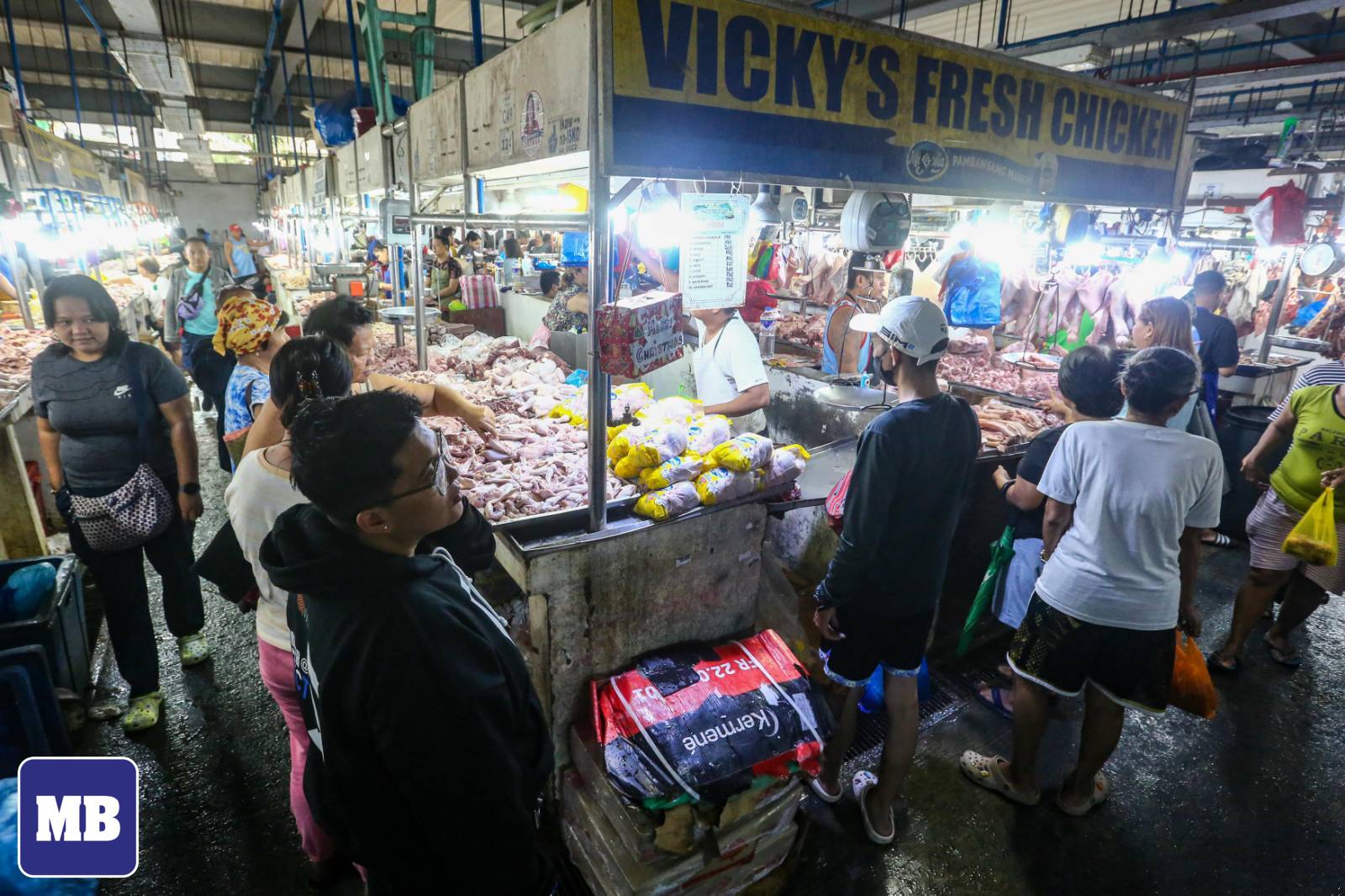 MANILA BULLETIN - LOOK: Vendors at Paco Market in Manila...