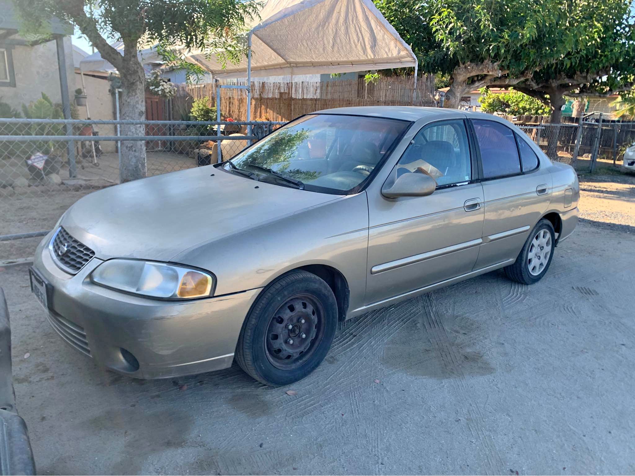 2000 Nissan Sentra · GXE Sedan 4D