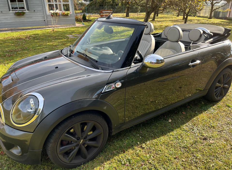 Mini Cooper S R57 | Facebook