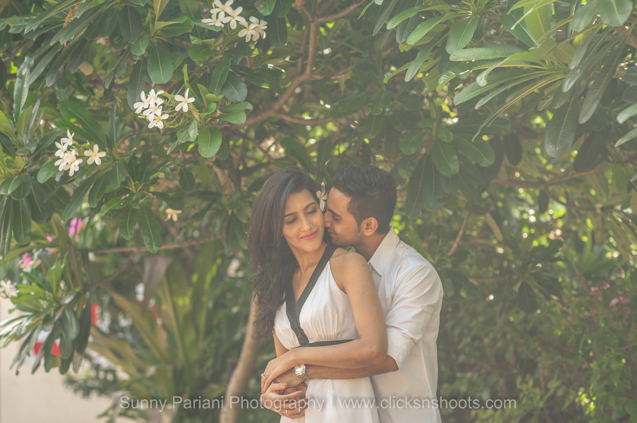 CLICKSnSHOOTS - Rishika + Ravi - Pre-Wedding shoot | Facebook