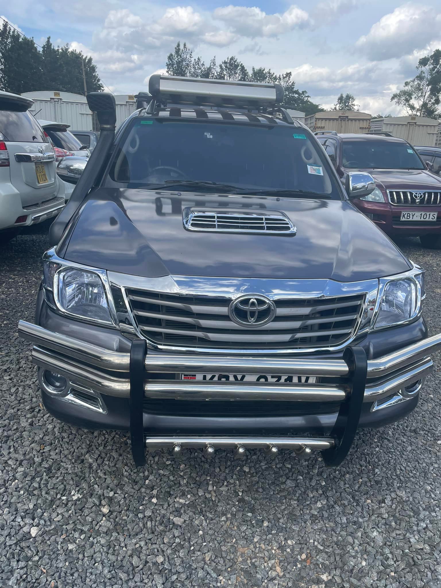INDEX MOTORs - TOYOTA HILUX DOUBLE CUB (INVICIBLE) -YEAR...