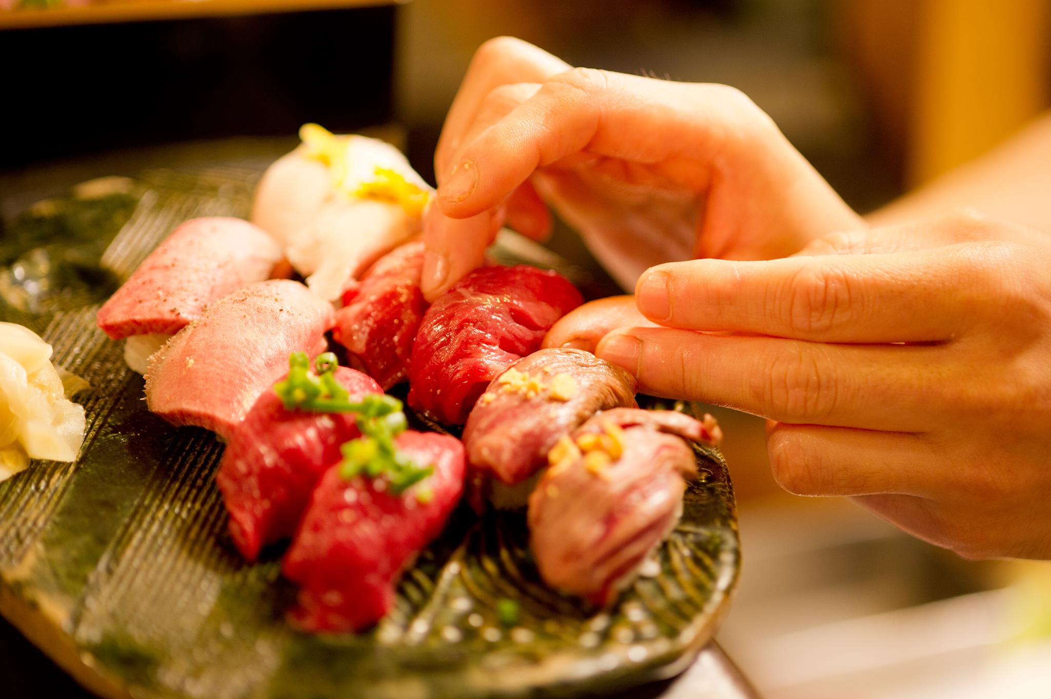 池袋 肉 寿司 東口