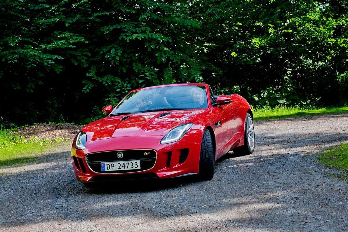 Jaguar - F-TYPE S in Having FUN on the Road thanks to: dn.no #jaguar # ...