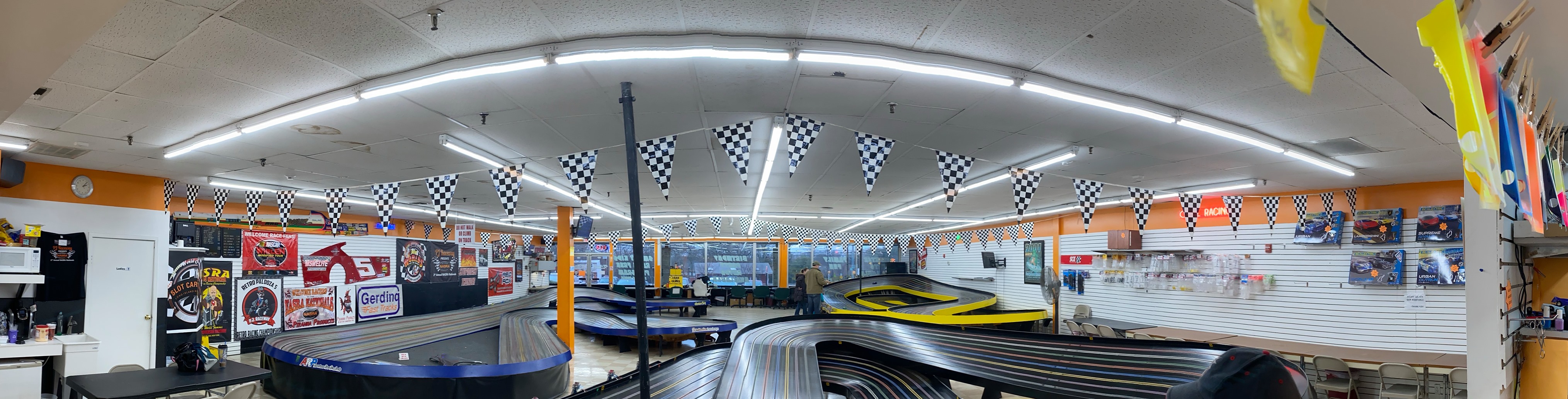 PJ Slot Car Raceway & Hobby | Ronkonkoma NY