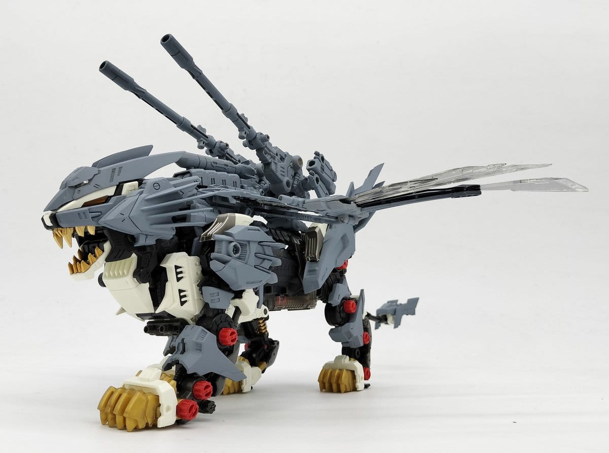 40TH ANNIVERSARY ZOIDS Liger Zero Phoenix