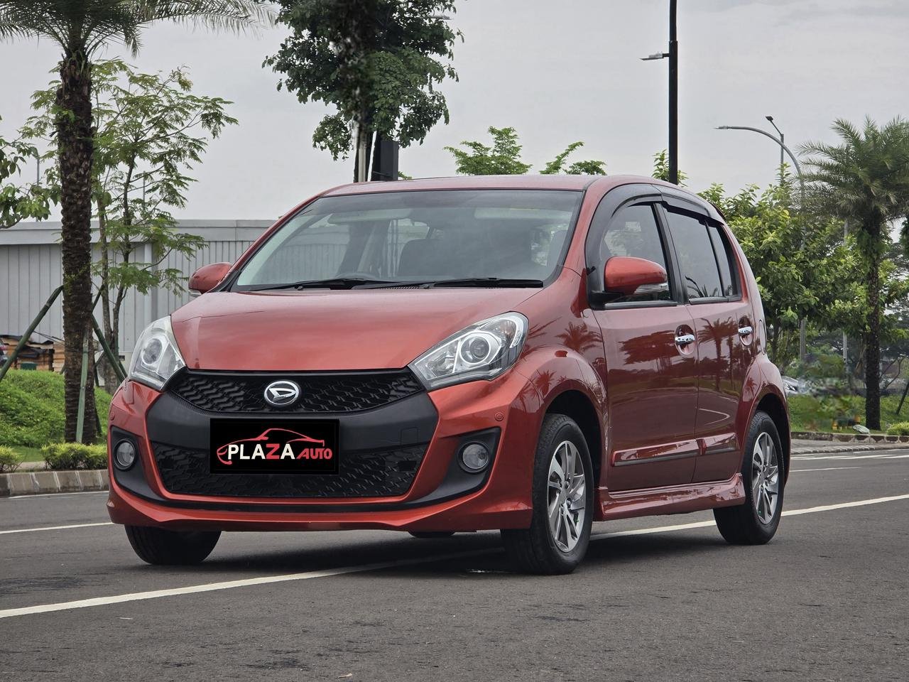 real pics Daihatsu Sirion 2015 amazing