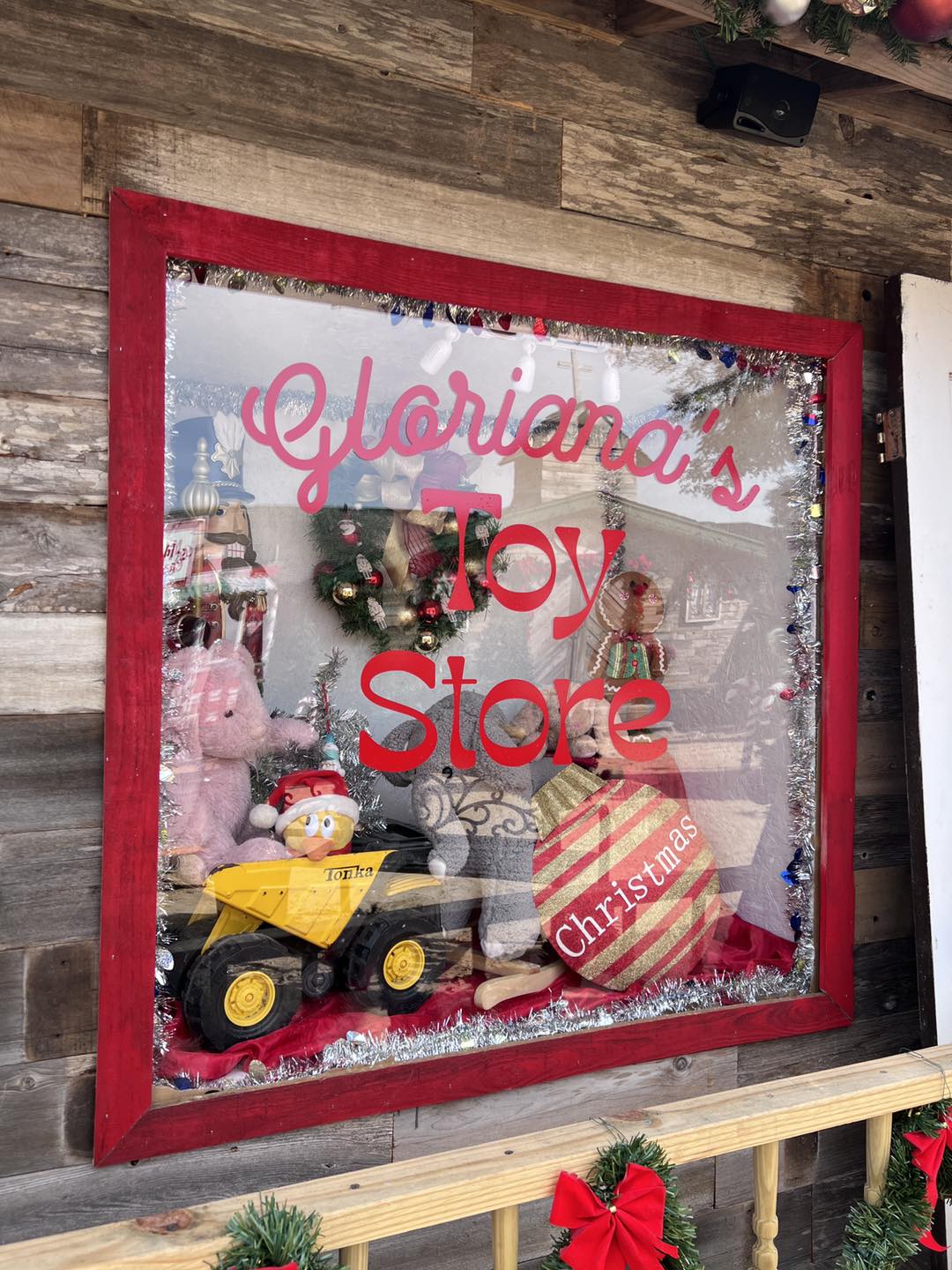 ☀️THE SUN IS OUT ON... Corpus Christi Candy Cane Lane