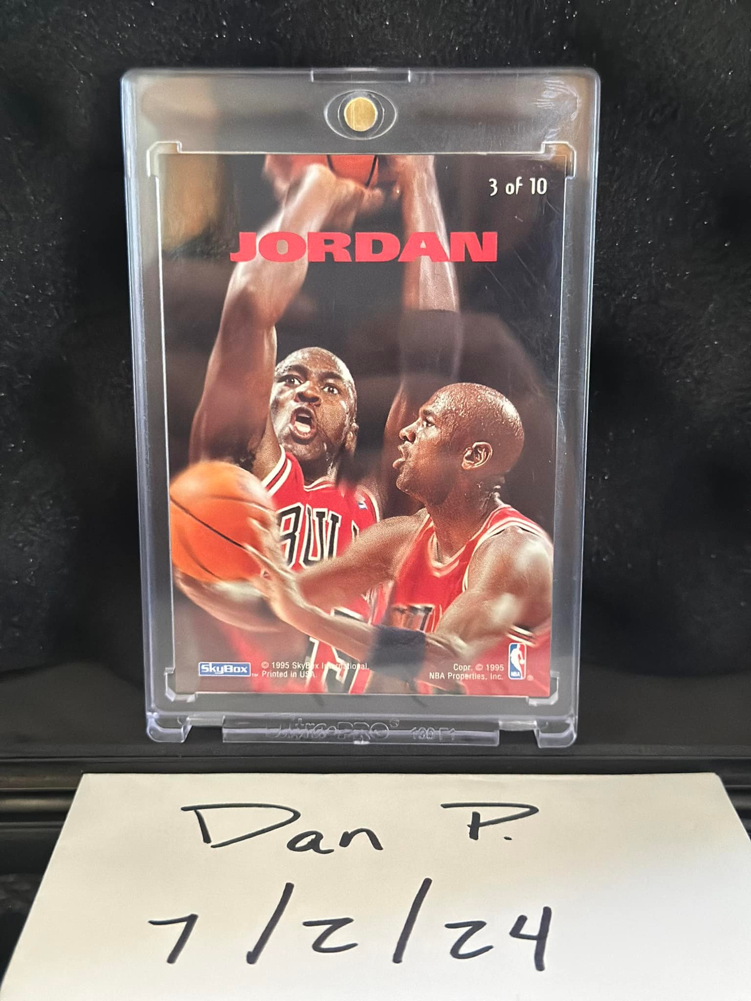 Michael Jordan collectors of 1995 Skybox Emotion N-Tense insert