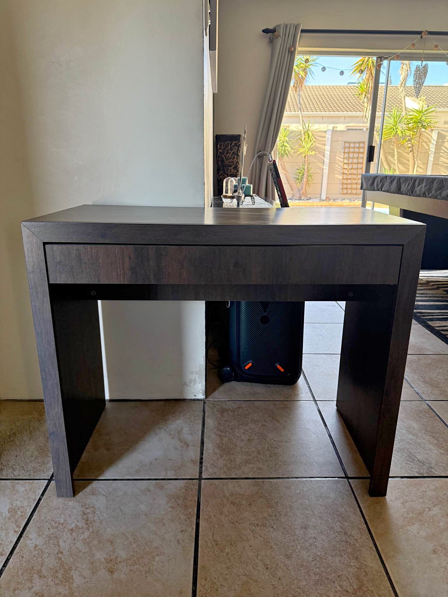 2 x Office desks - Desks - Cape Town, Western Cape | Facebook ...
